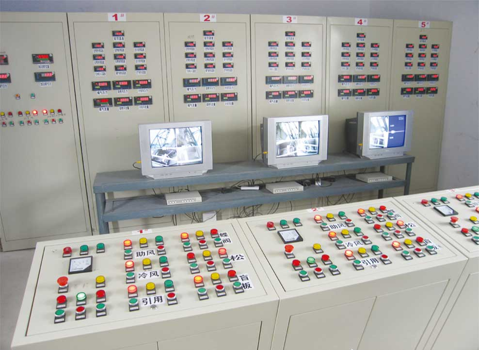 石灰窯高效空氣、煤氣預(yù)熱器及控制室1